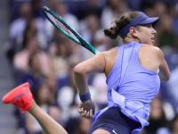 包含阿扎伦卡爆冷击败巴塞罗那，问鼎冠军引爆全场！的词条