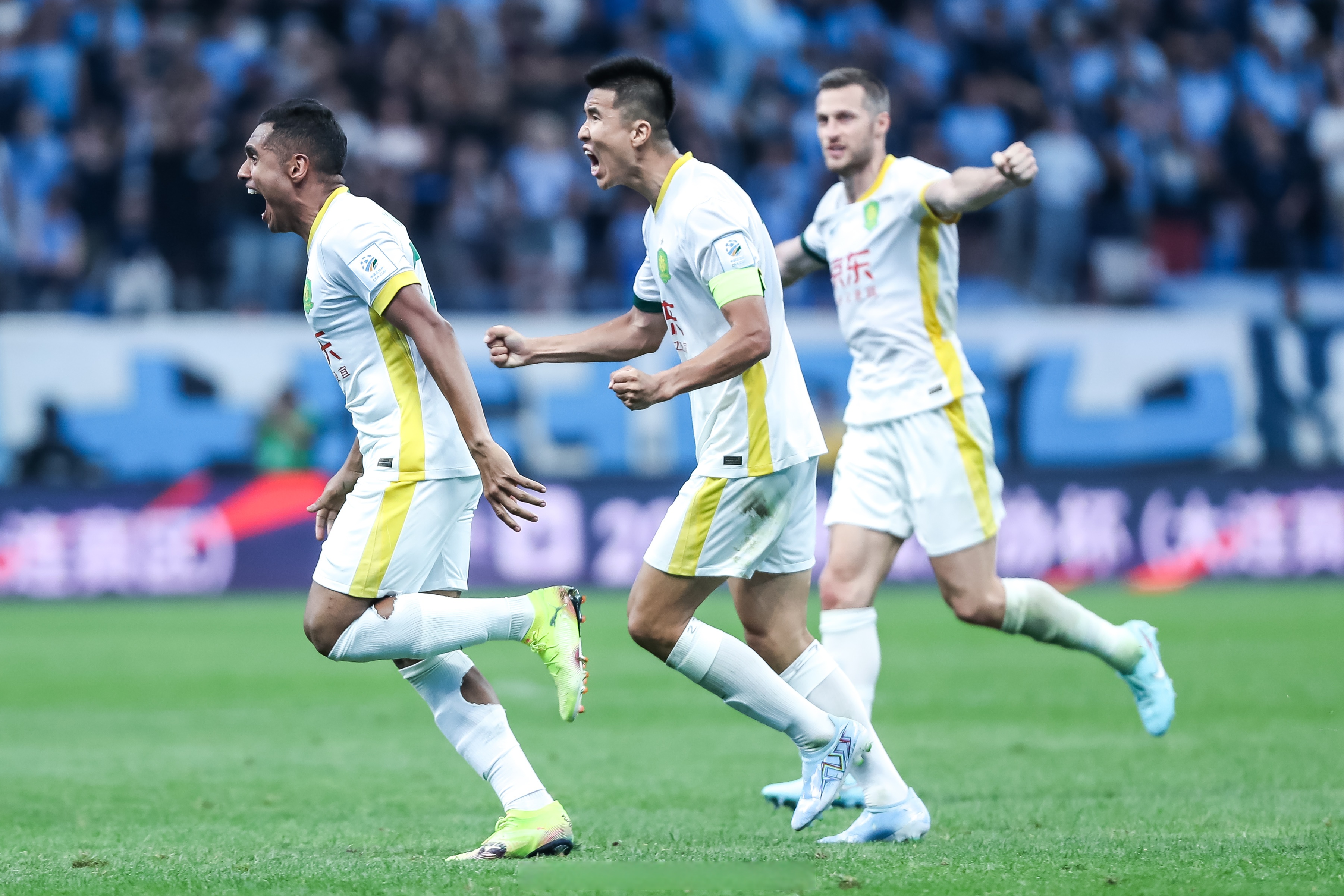 关于莱万多夫斯基赛事官方发布精彩发挥新规，TES争议不断！的信息