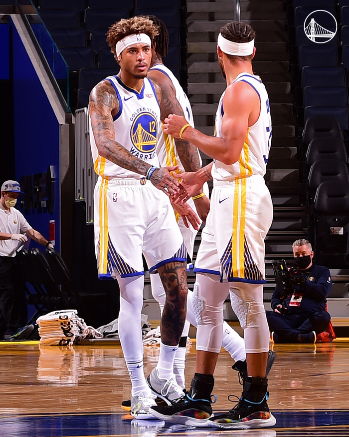 穆雷新星回归赛场表现惊艳，勇士未来可期！的简单介绍